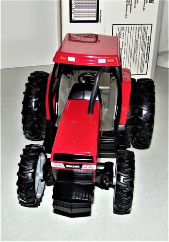 Case International Maxxum 5250 MFD Dually scala 1/16 Ertl #676 pressofuso NOS NUOVO - Foto 5 di 8