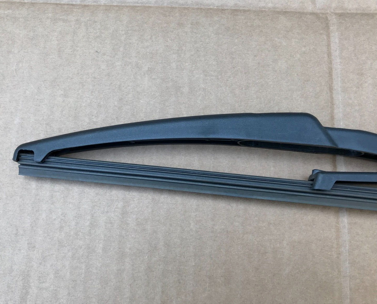Vauxhall Rear Wiper - 93186488 **Genuine New Vauxhall / PSA shared  