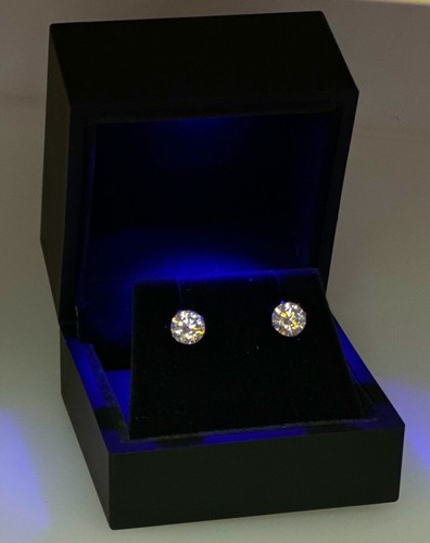 14K Gold GRA Certified D-VVS1 Round Moissanite Martini Screw Back Stud Earrings - Picture 2 of 8