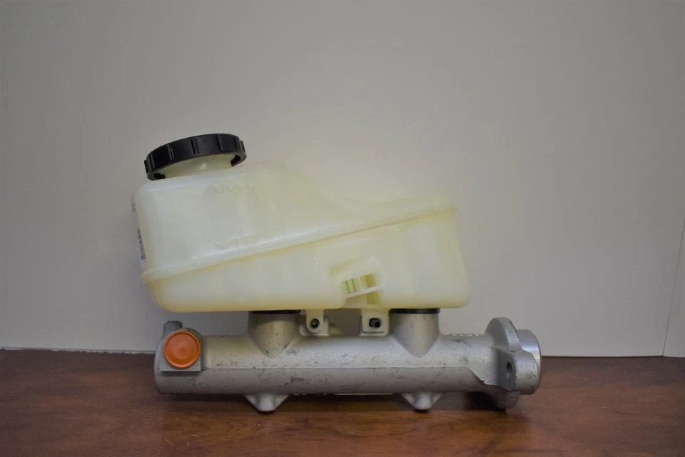 Freno cilindro maestro pieza genuina Ford 4F1Z-2140-BA (parte de motocicleta # BRMC-22) Foto 3 de 4