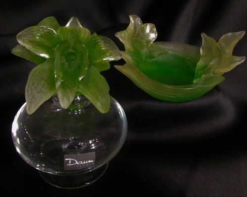 Daum France Pate de Verre Orchids Perfume and Dish are New, Signed, Unused !! - Picture 8 of 12