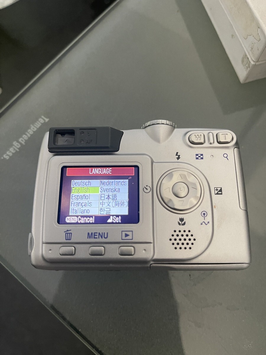デジタルカメラ Nikon coolpix 4200 Nikon COOLPIX 4200 4.0MP Digital Camera - Silver for sale