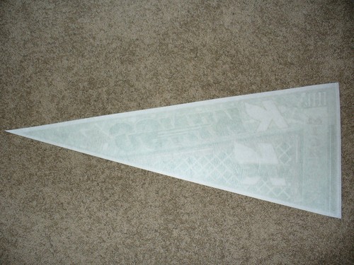 Banderín de hockey tamaño completo vintage con logotipo de red de alas de Michigan de IHL Kalamazoo - Imagen 2 de 2