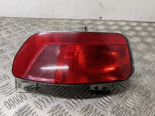 Citroen C4 Picasso Hdi Mk2 Mpv 2013-2015 Rear Fog Light (n/s Passenger) - Picture 2 of 5