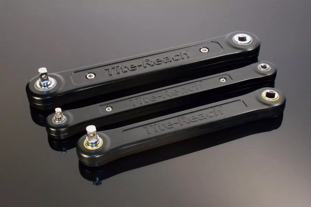 Tight reach wrench outlet