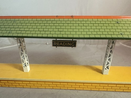 Hornby Trains O Gauge Railways A256 Island Platform 'Reading' Boxed - Picture 13 of 21
