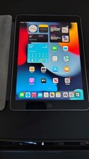 2017 Apple iPad 5 32GB WiFi Only 90  Battery 9.7" Space Gray A1822