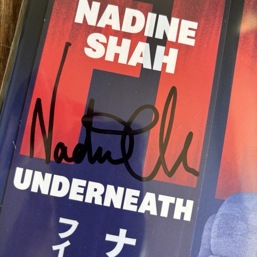 NADINE SHAH - FILTHY UNDERNEATH - NEW RED VINYL LP - SIGNED OBI 094/200 - Imagen 2 de 8
