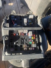 2017-2019 Chevy Silverado Sierra 1500 Fuse Box Relay Module P/N: 84075777-02