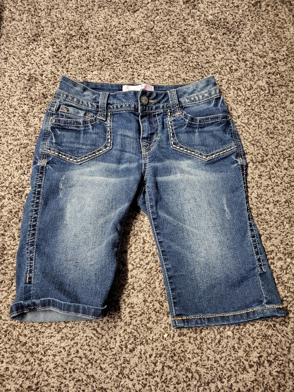 Picture 1 of 4