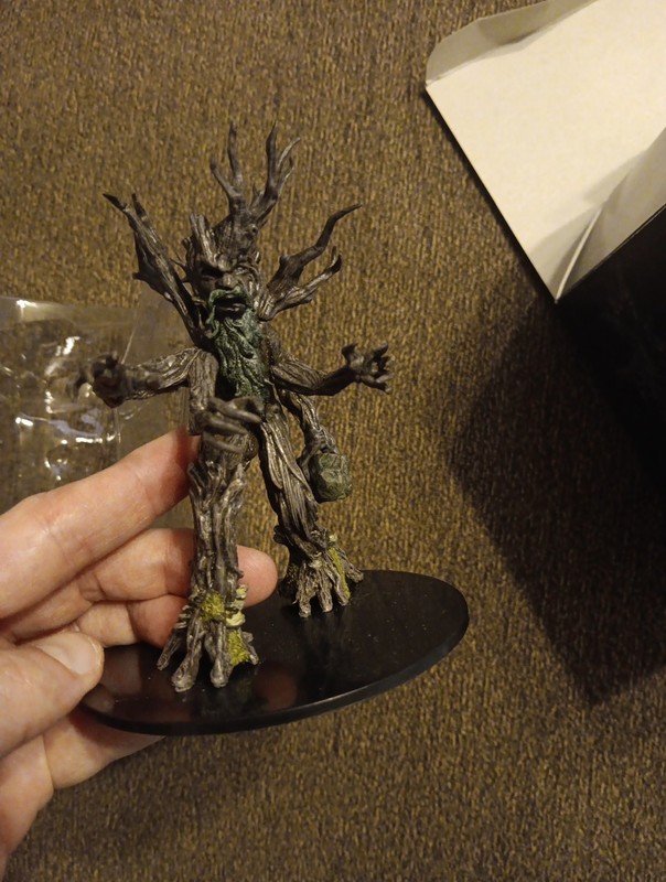Dungeons & Dragons: Icons of the Realms: Monster Menagerie Treant Promo Figure