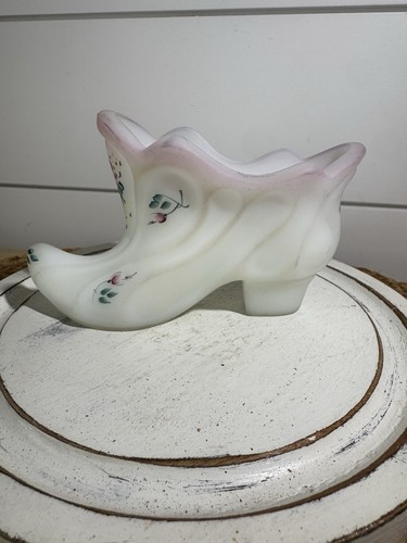VTG Custard Satin Floral Painted Fenton Shoe- Signed K. Brightbill - Picture 3 of 6