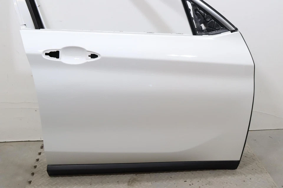 BMW X1 F48 2016-2022 carcasa de puerta del lado del pasajero delantero derecho OEM BLANCO_300 Foto 3 de 4