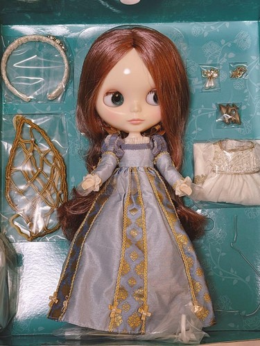 NEU Neo Blythe Juliet’s Choice CWC 23rd Anniversary 36 cm Modepuppe #709EK52 - Bild 4 von 7