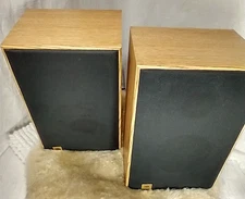 JBL BOOKSHELF SPEAKERS MODEL J2045 SET OF 2 WOODEN SHELF SPEAKERS - GOOD COND.
