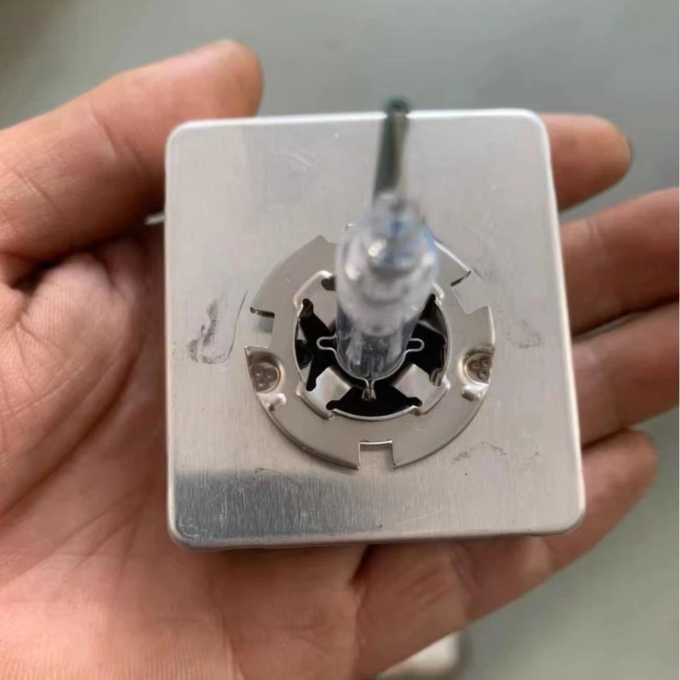 2X OEM D5S Philips Xenon Bulb K Original Genuine HID D5S 12V 25W PK32d-7 Bulbs - Image 4 of 4