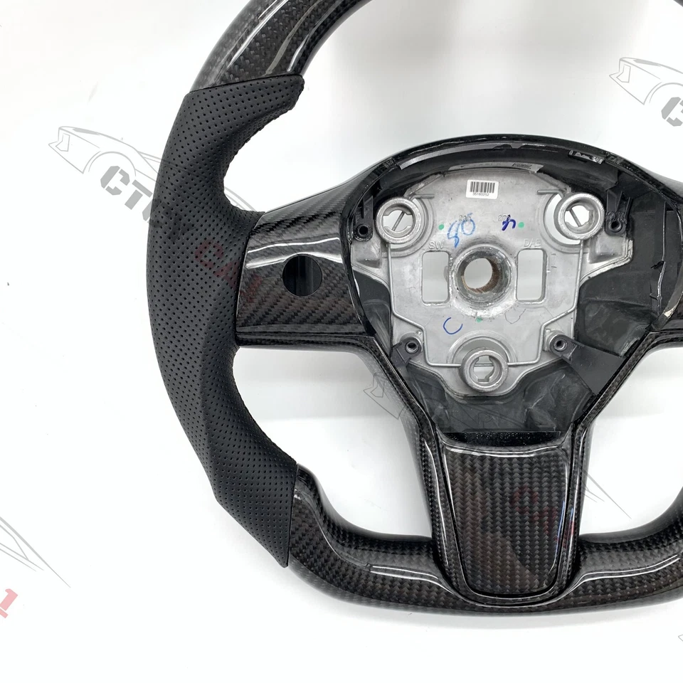Volante de fibra de carbono personalizado para Tesla modelo 3/Y 2017-2022 con moldura Foto 3 de 4