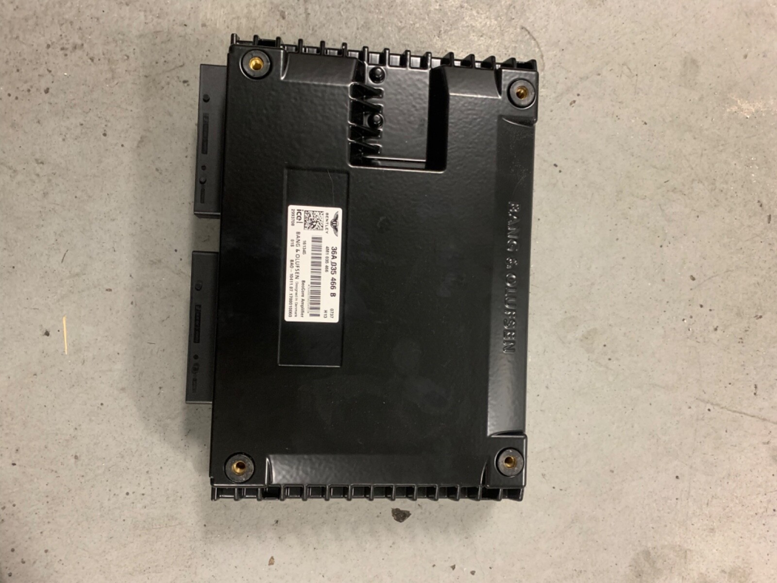 2016-20 BENTLEY BENTAYGA AMPLIFIER PREMIUM AUDIO SOUND BOOSTER BAND & OLUFSEN