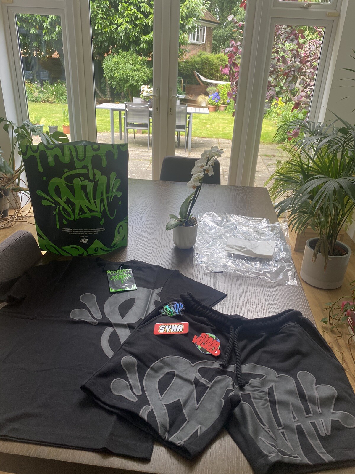 syna world black and grey set size small image 2