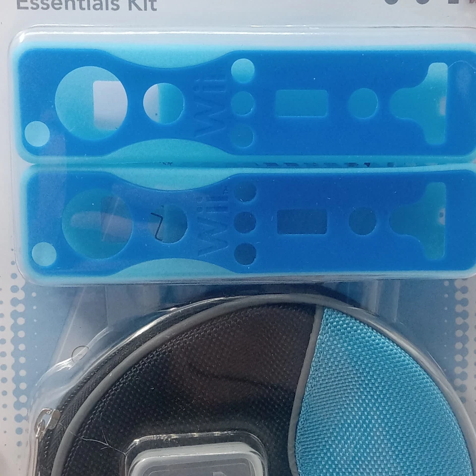 Nintendo Wii Switch N Carry Essentials Kit Case Controller Covers Memory Card - Image 2 of 4