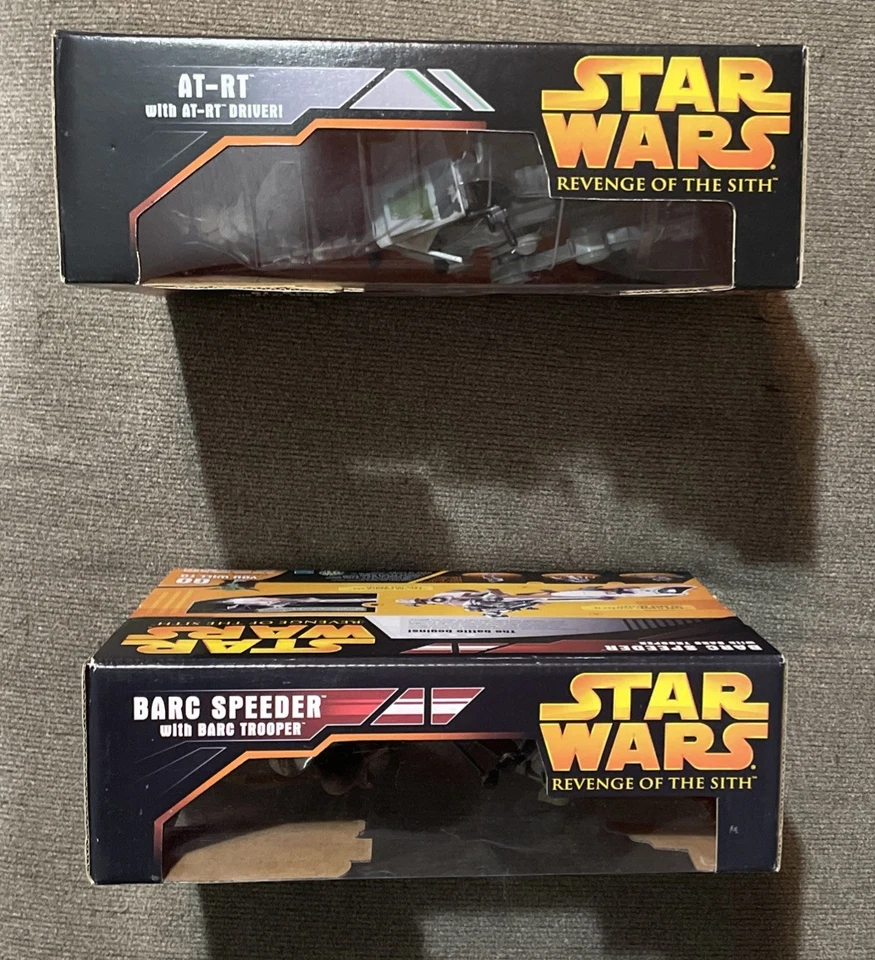 Star Wars ROTS AT-RT com figuras e Speeder BARC com figuras Ambos Novo Na Caixa (2005) - Imagem 3 de 4