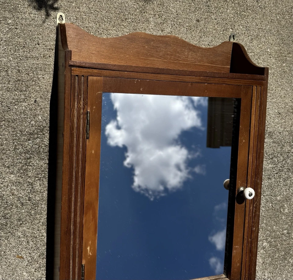 RARO Antiguo botiquín de 1900 hecho a mano con espejo estantes artesanales Foto 2 de 4