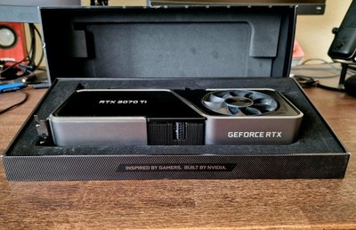 NVIDIA GeForce RTX 3070 Ti Founders Edition 8GB GDDR6X Grafikkarte