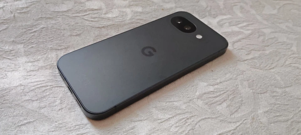 Google Pixel 10a · 128GB, photo 1 of 5