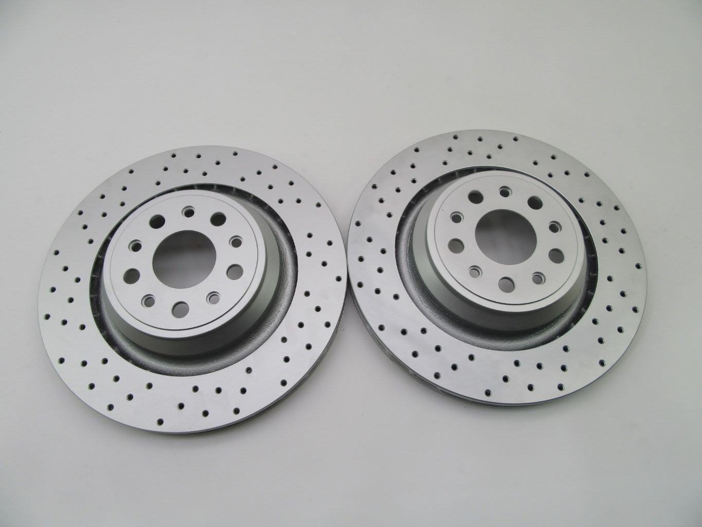 Maserati Ghibli Quattroporte rear brake pads rotors filters 879
