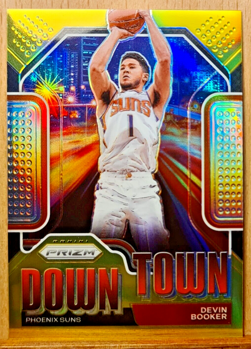 Devin Booker #7 Numbered 08/10 2020-21 Prizm Down Town GOLD Suns PK6A