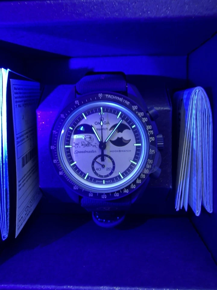 Omega × Swatch MoonSwatch - Misión a la fase terrestre “Beaver Moon” Edición Limitada Foto 4 de 4