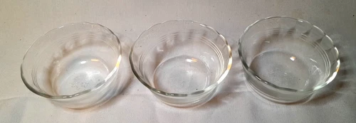 Set of 3 PYREX #463 Custard Cup Ramekin Bowl 3-Ring Scalloped 6oz/ 175mL ~ USA