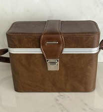 Vintage 1960s / 1970s Brown Faux Leather Camera Carrying Case Bag