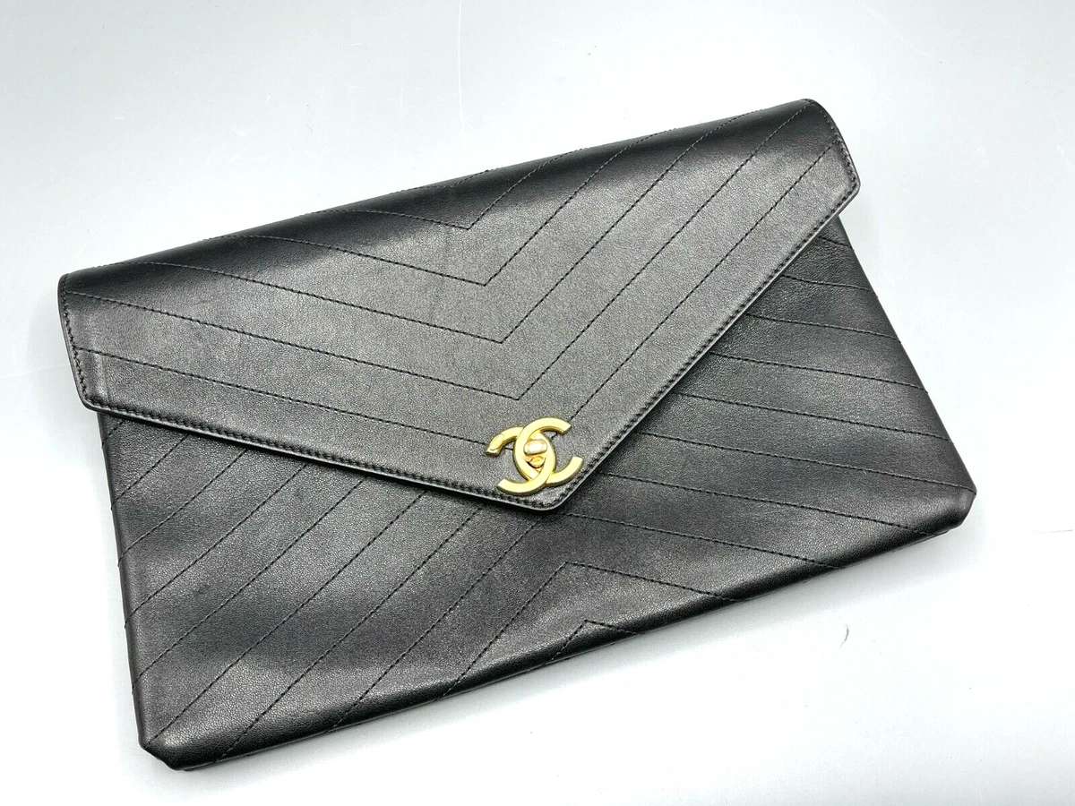 Chanel: Shiny Lambskin Mapy Womans (So Chanel) clutch bag - Black