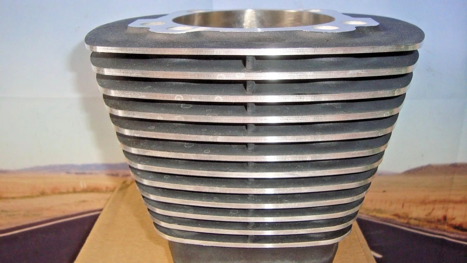 Revolution Performance Big Bore Cylinder Rear (100In.) 3.875N. Stroke 4.3 Y1 - Image 2 of 4