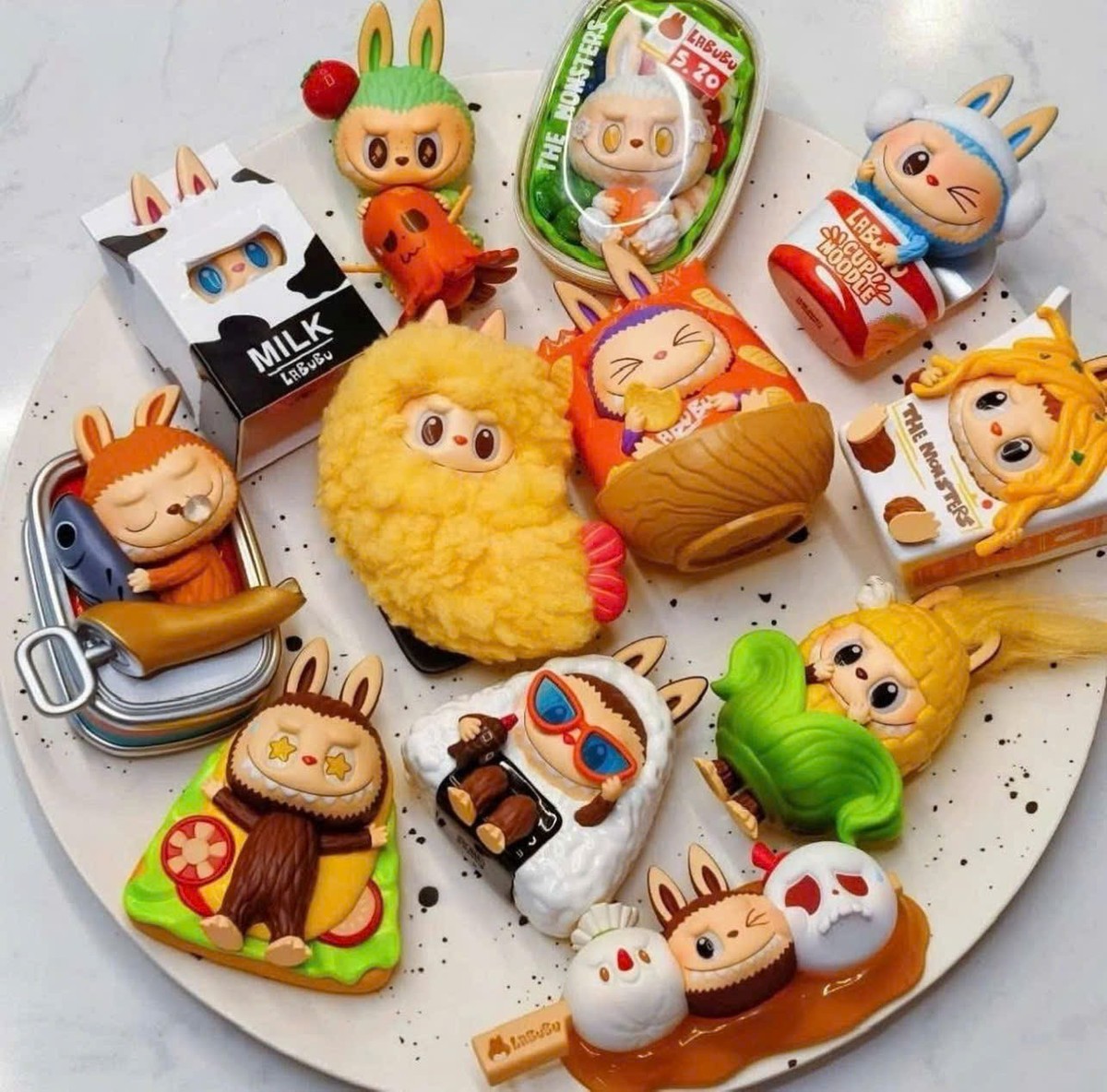 AUTHENTIC] LABUBU WACKY MART BLIND BOX CHOOSE TYPE POPMART