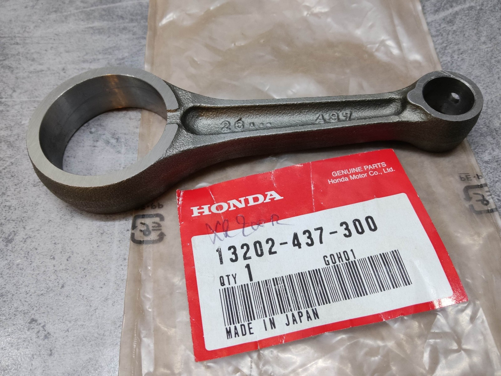 Bielle moteur Honda XL125S pour supprimer le claquement du bas-moteur 13202-437-300