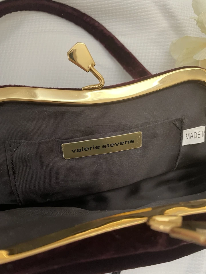 VALERIE STRVENS бордовый мягкий бархат сумка элегантный изысканный с золотой застежкой - Изображение 4 из 4