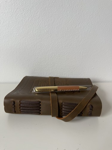 Leather Bound Journal for Men and Women, A5 Handmade Includes Pen Gift Set - Picture 4 of 10