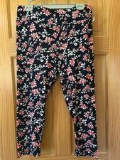 New Time and Tru Capri High Rise Leggings Women Navy Blue Flowers XXL