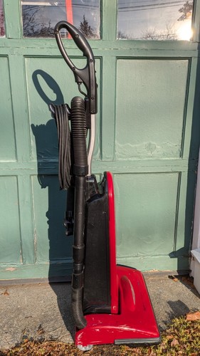 Simplicity Symmetry SYM.USAF Upright Vacuum Cleaner Red Made in U.S.A - Picture 3 of 7