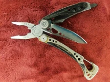 🔪🔪 Leatherman Skeletool CX Multi-Tool Pliers Knife