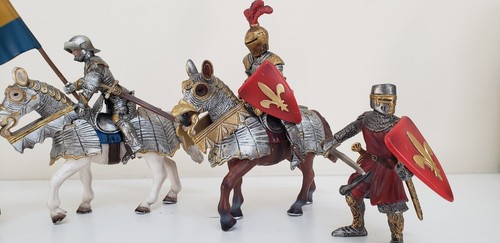 Caballero Schleich Caballero Jinete 70017 Caballero Rojo 70024 Portador Estándar 70008 Caballo - Imagen 4 de 11