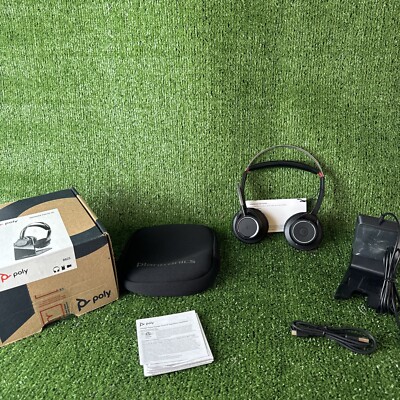 Plantronics Voyager Focus UC B825 Wireless Headset Open Box