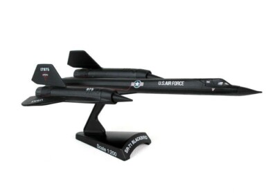Daron Postage Stamp DIE CAST SR-71 Blackbird 1966 USAF 1:200 Scale #PS5389~NEW