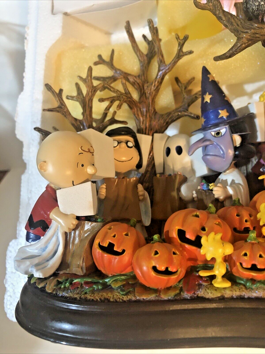 Peanuts Halloween Welcome Great Pumpkin Danbury Mint Lighted Peanuts Halloween Welcome Great Pumpkin Danbury Mint Lighted