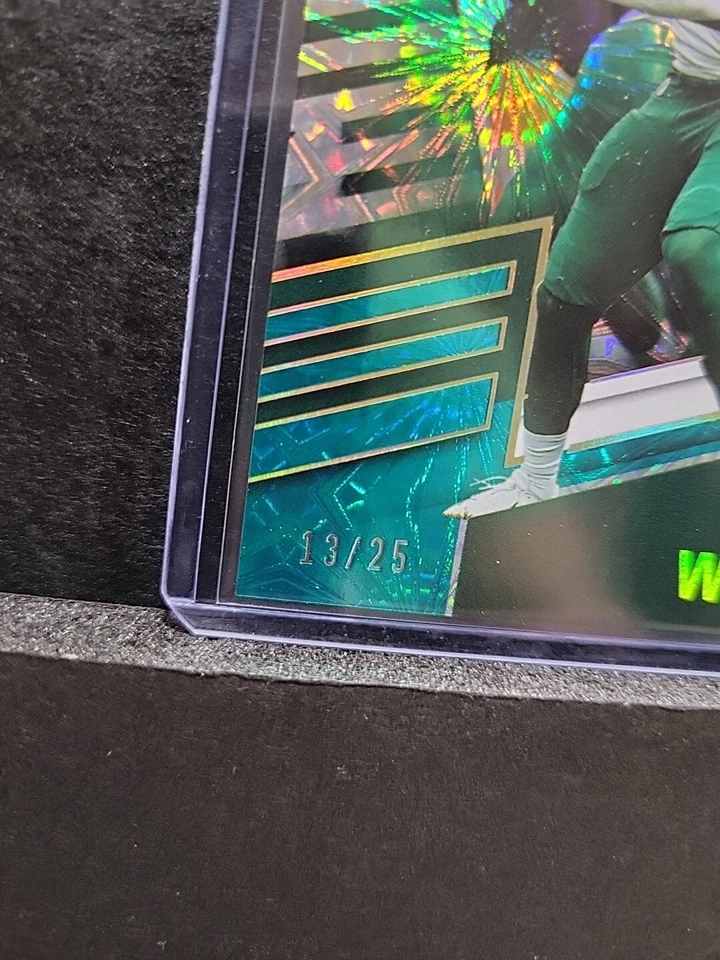 2022 DONRUSS ELITE GREEN SP ZACH WILSON #5 JETS /25 RARE - Image 2 of 3