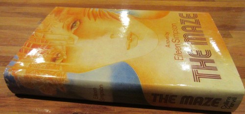 The Maze ~ Eileen Simpson. Collins & Harvill Press 1976.1st HbDj UNread in MELB - Foto 4 di 12