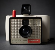 Polaroid Land Camera Swinger Model 20 Instant Film Made In USA Retro Design VTG