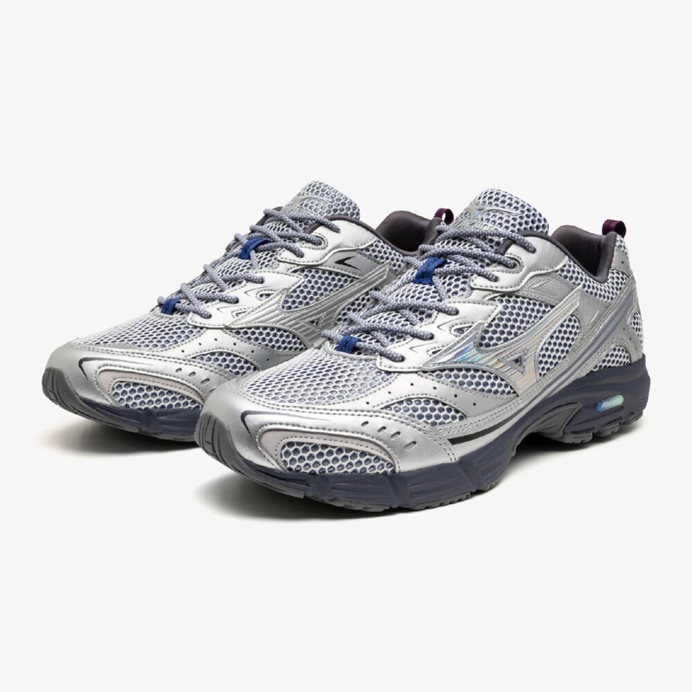 MIZUNO MXR D1GA2553 01 White Silver Purple Width 3E Lifestyle